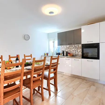 Сasa de vacaciones Mimosa By Interhome Rakalj